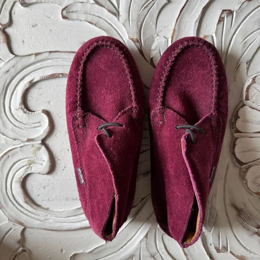 Atlanta Mocassin cranberry suede slip on size 13